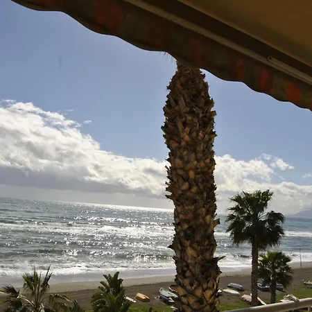 Apartamento Frente Al Mar,Primera Linea Rincón de la Victoria Extérieur photo