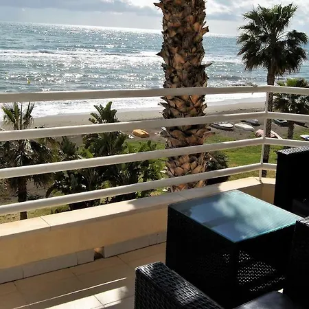 Apartamento Frente Al Mar,Primera Linea Rincón de la Victoria Extérieur photo