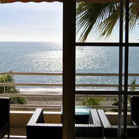 Apartamento Frente Al Mar,Primera Linea Rincón de la Victoria Extérieur photo
