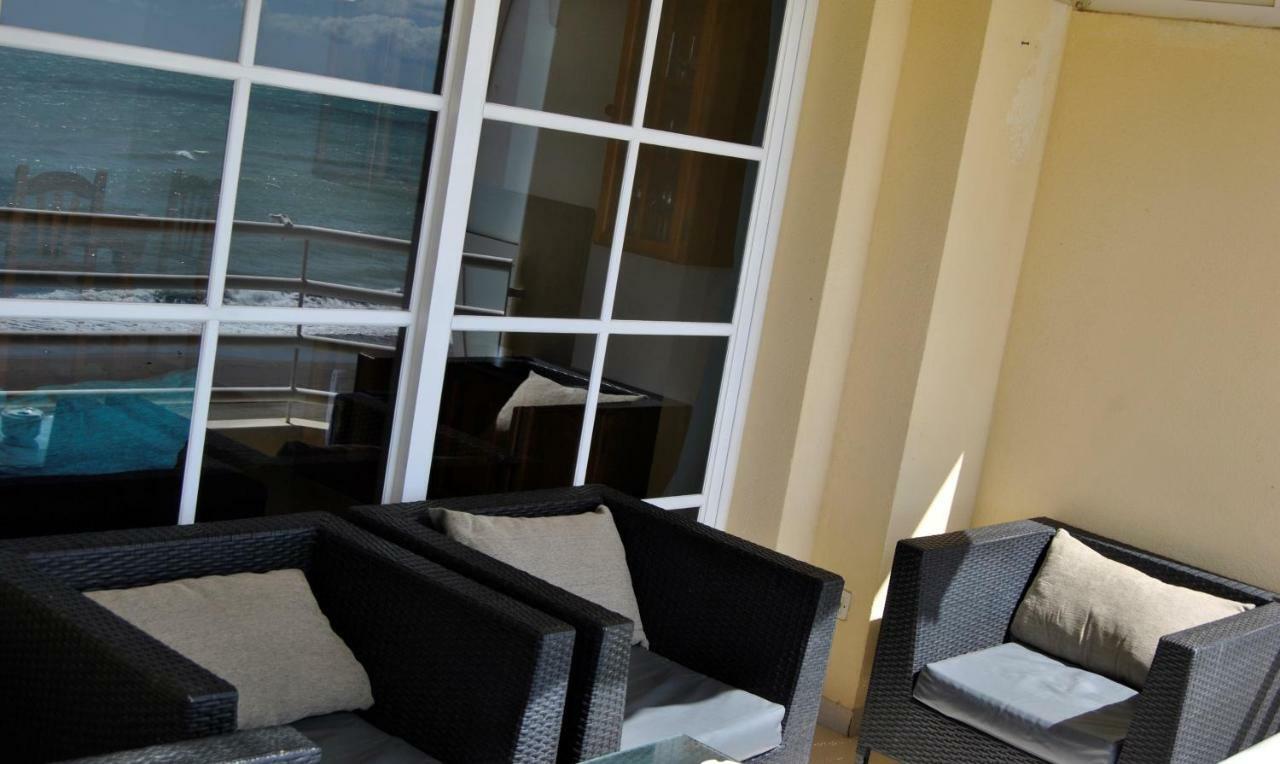 Frente Al Mar,primera Linea Apartment